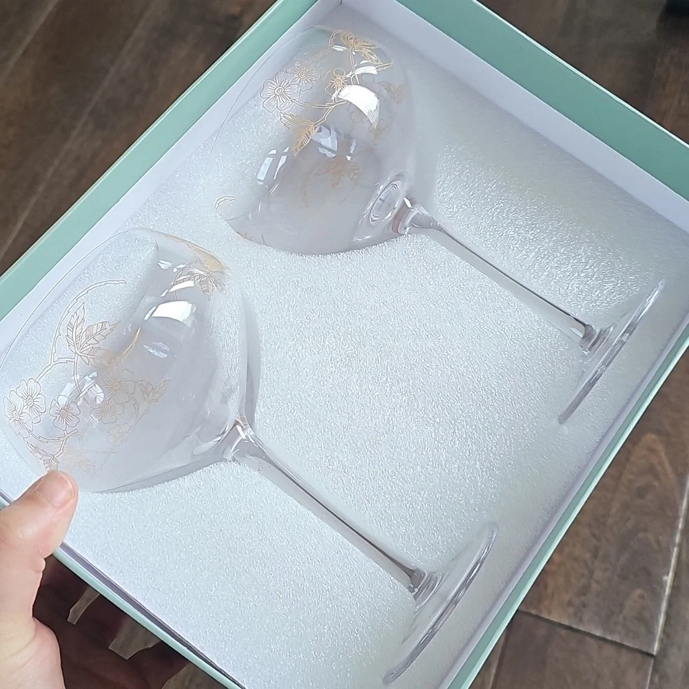 QVC Mrs. H by Dee Hilfiger Set of 2 Engraved Coupe Glasses NIB